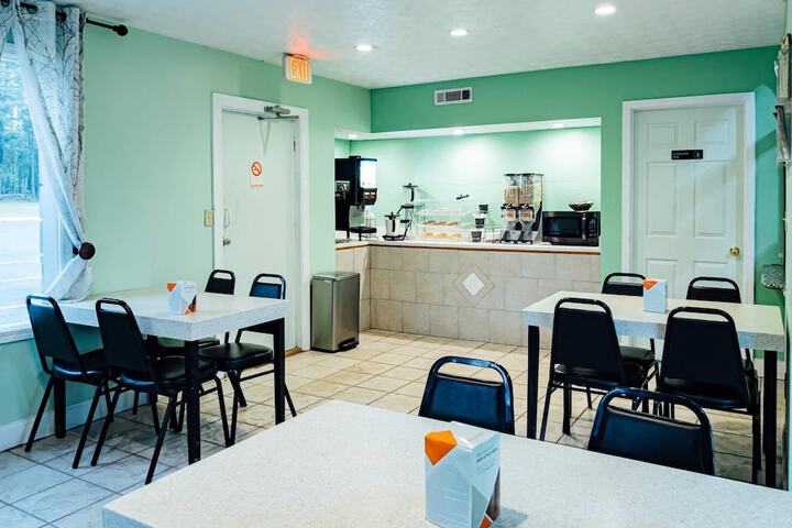 Rodeway Inn & Suites Carrollton