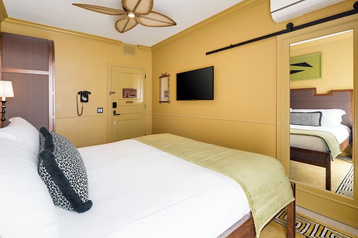 Room 58 of 116