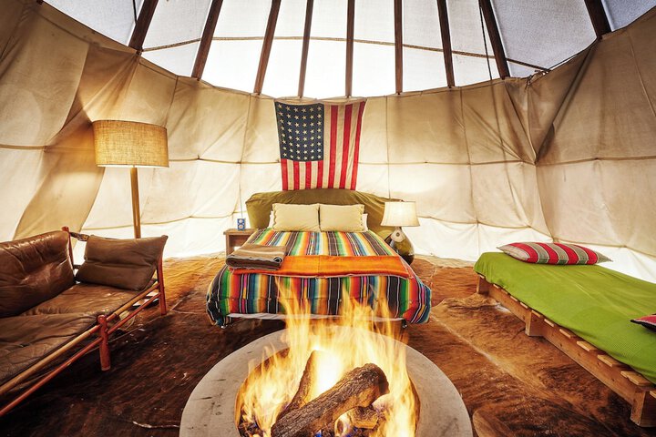 El Cosmico