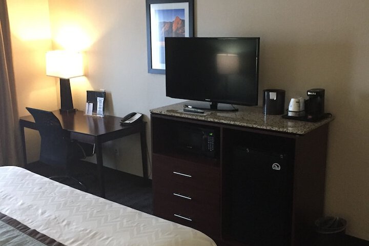 Room 42 of 50