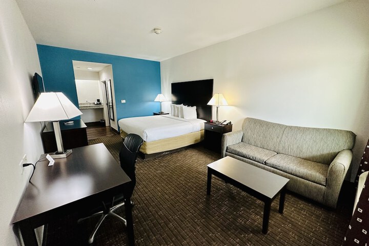 Room 22 of 40