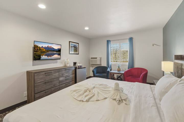 RiverWalk Inn
