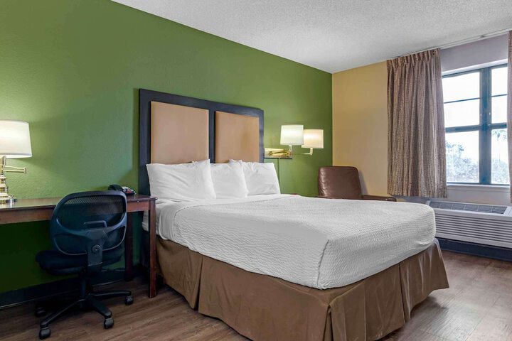 Room 19 of 27