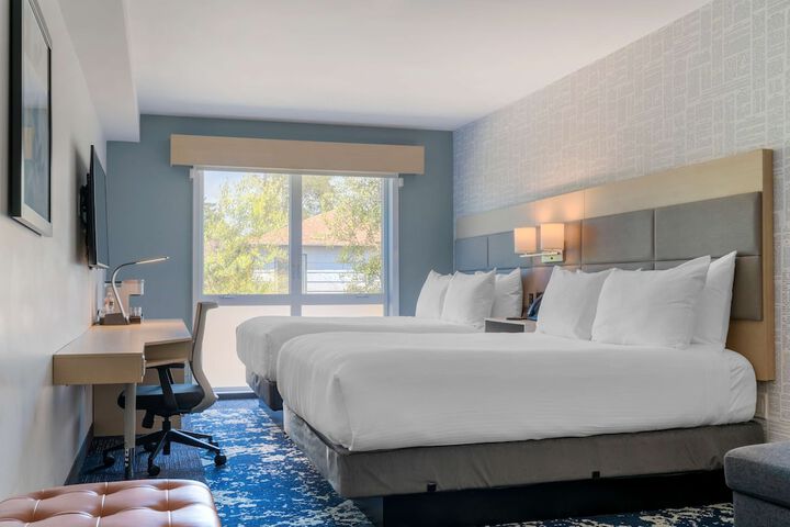 Room 14 of 25