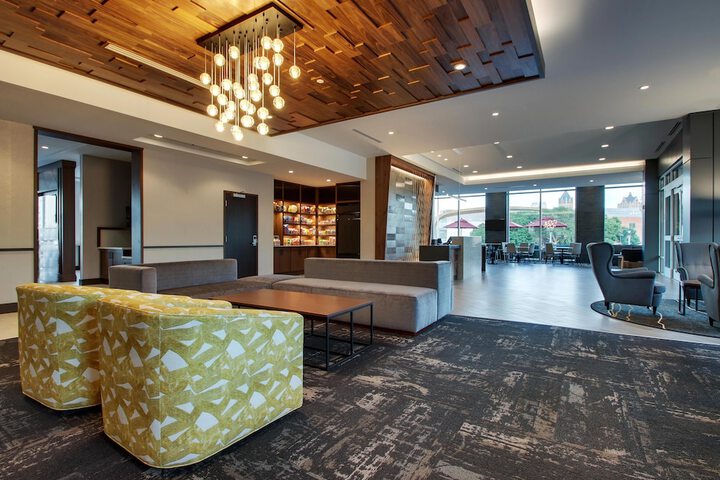 Hyatt Place Milwaukee / Downtown