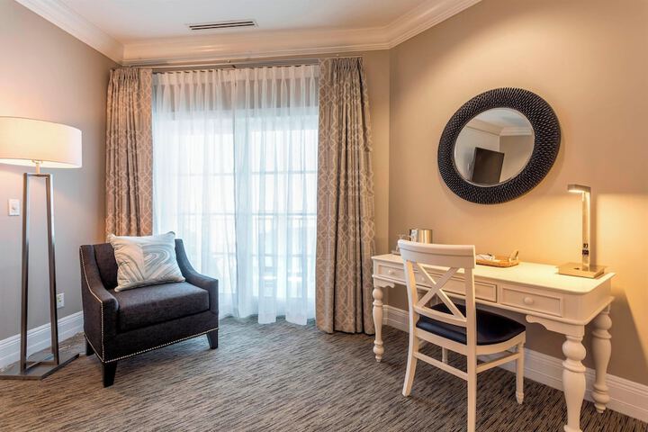 Room 116 of 211