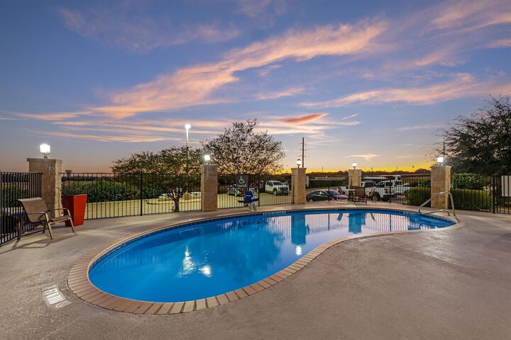 Best Western Plus Killeen / Fort Hood Hotel & Suites