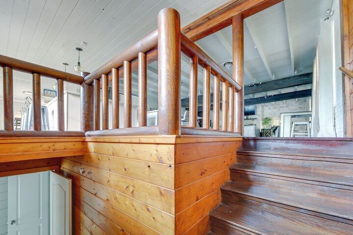 Game Room Trails! 30-acre Lakefront Streetman Gem
