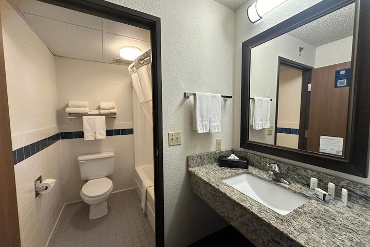 AmericInn by Wyndham Menominee