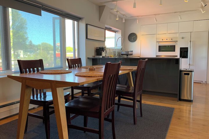 Harbor Inn Self Check-in Hotel