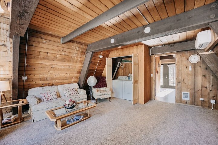 05mbh - Economical - Wifi - Pets Ok - F / p - D/w - Sleeps 2 1 Bedroom Apts by RedAwning
