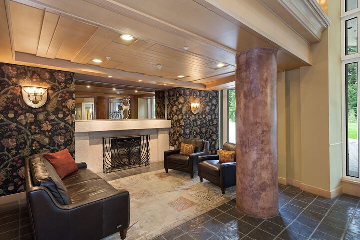 Hotel Interior 54 of 330