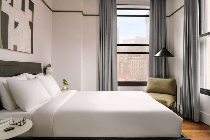 Room 34 of 53