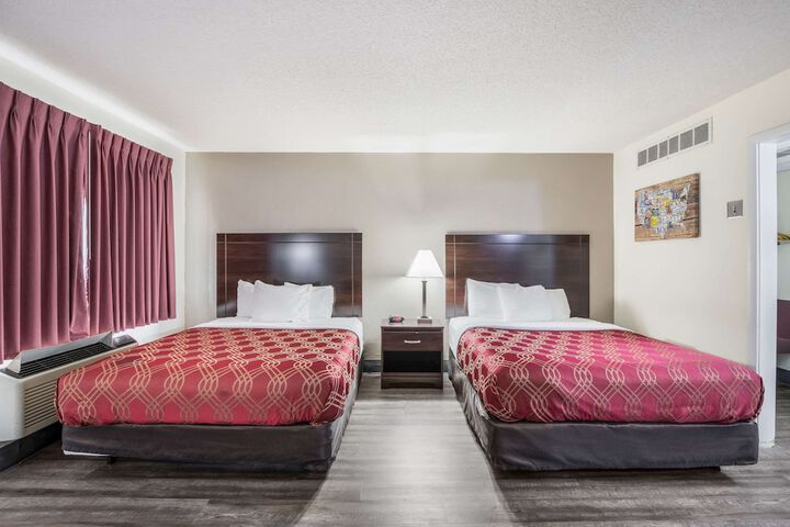 Room 15 of 34