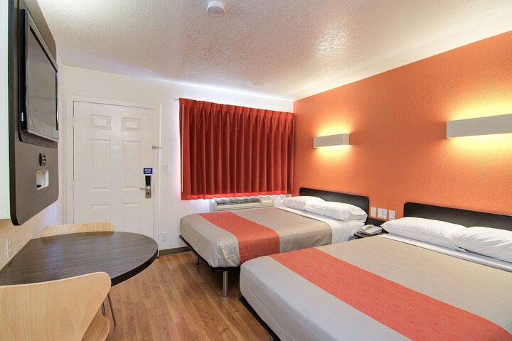 Room 29 of 31
