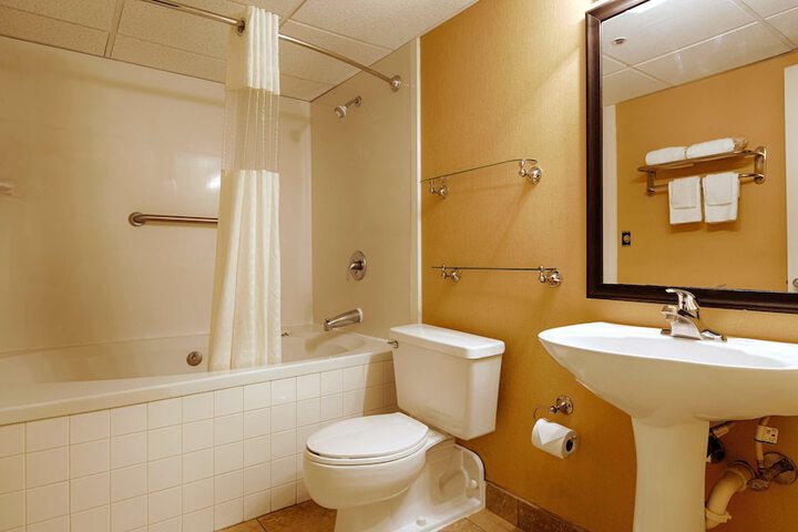 Room 10 of 15