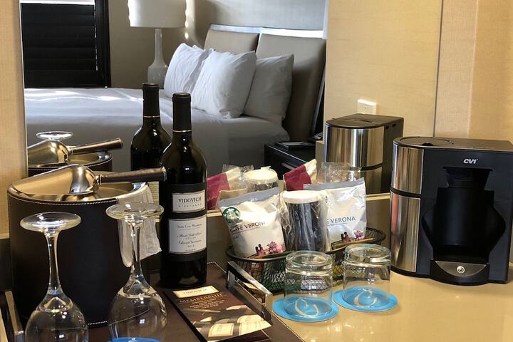 Breakfast/Coffee Service 29 of 38