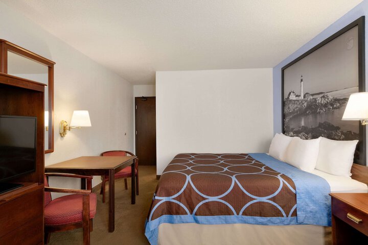 Room 22 of 27