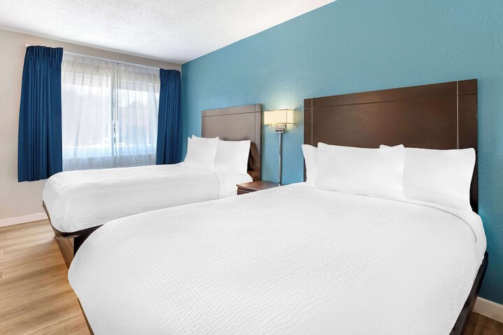 Days Inn by Wyndham Wrightstown McGuire AFB / Bordentown