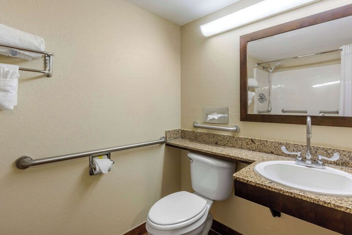 Room 19 of 60