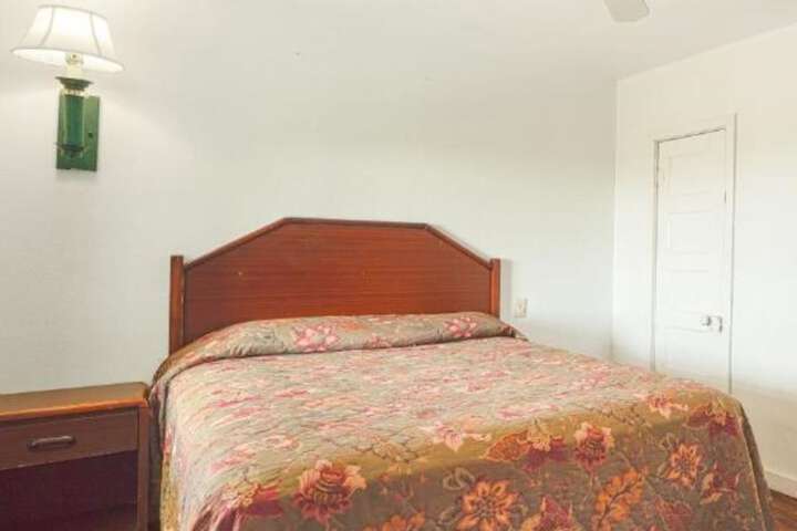 Room 92 of 96