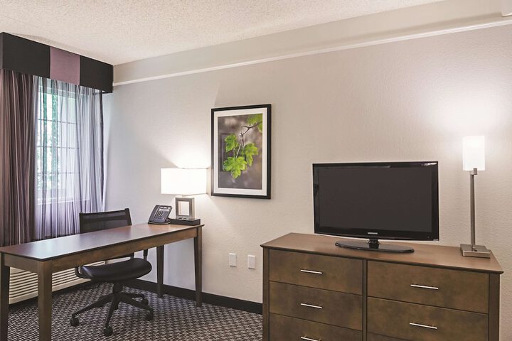 La Quinta Inn & Suites by Wyndham Denver Tech Center