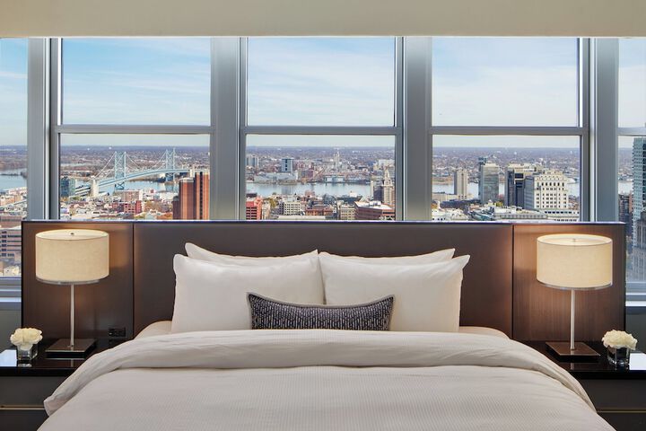 Loews Philadelphia Hotel