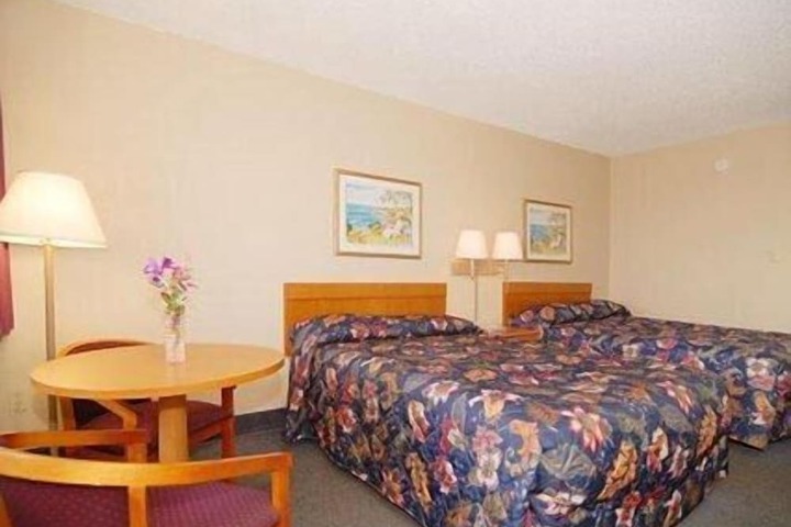 Room 14 of 23