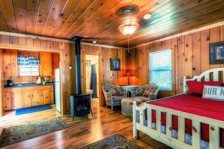 Knotty Pines Cabins