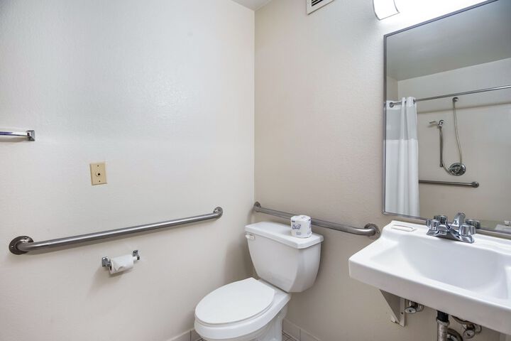 Room 19 of 25