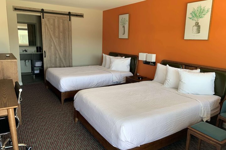 Room 9 of 13