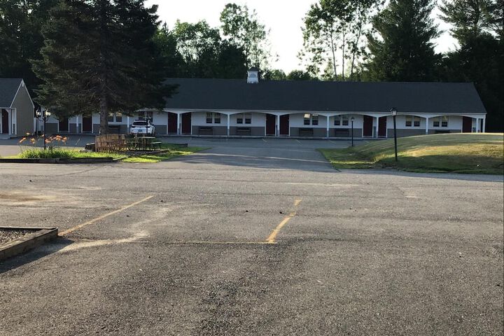 Stonybrook Motel & Lodge
