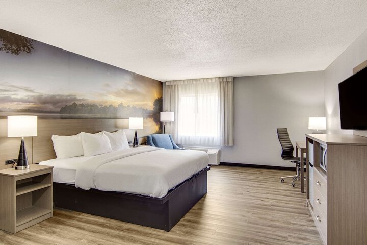 Room 28 of 129