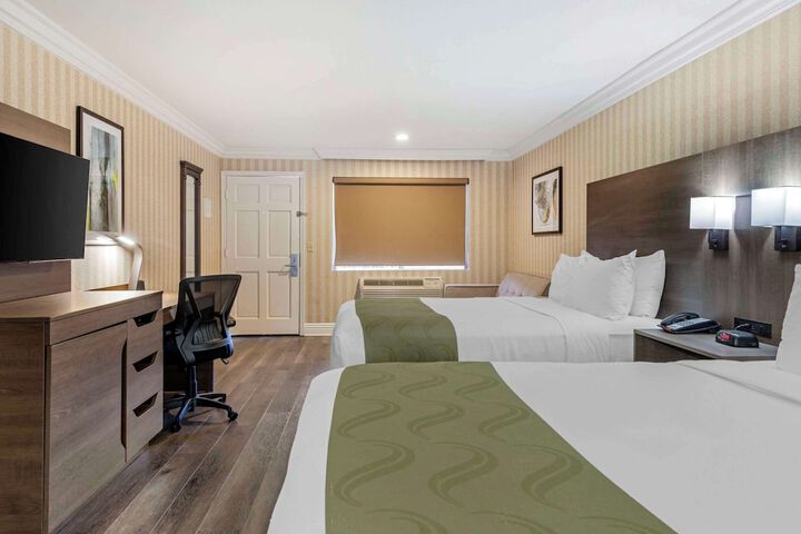 Room 13 of 39