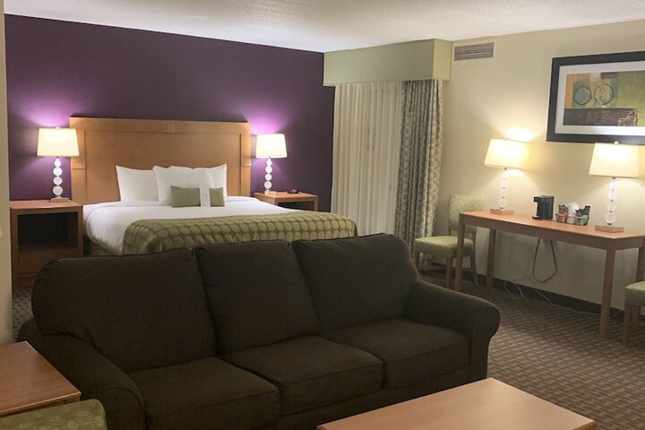 Room 41 of 62