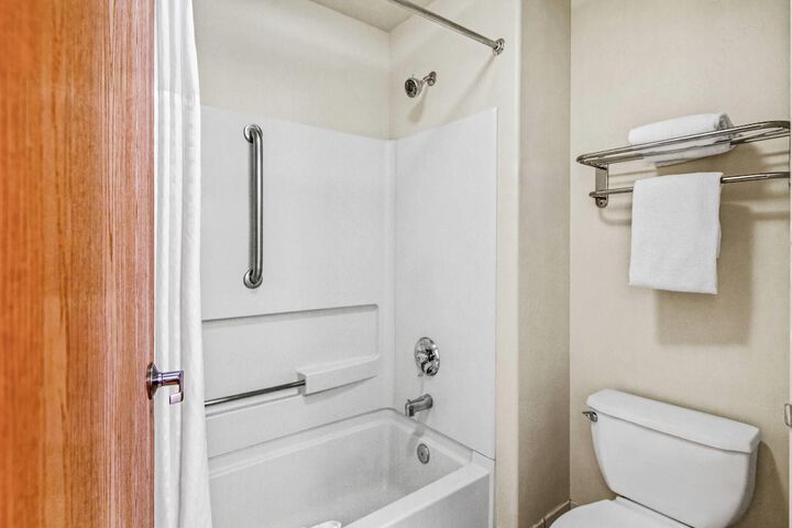 Quality Inn & Suites Vail Valley