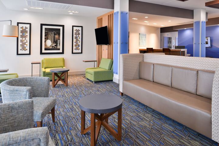 Hotel 4 of 49