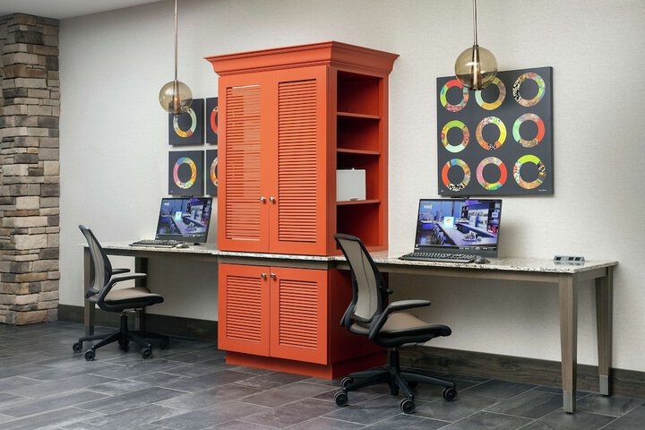 Business Center 40 of 40
