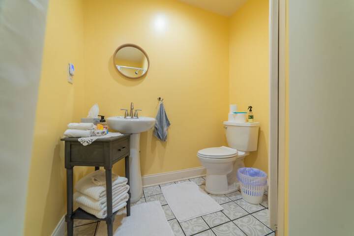 Room 16 of 22