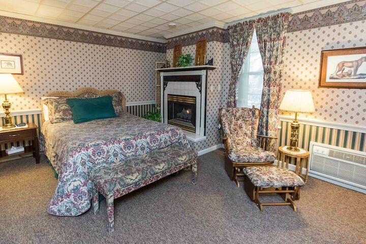 Room 32 of 54