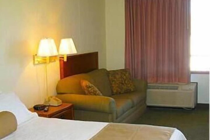 Fenwick Islander Motel