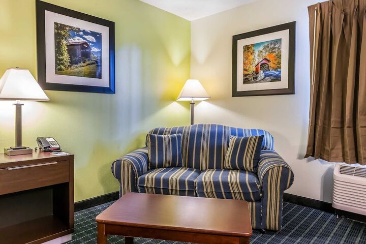 Room 12 of 30
