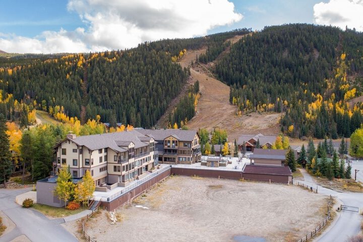 Hotel 5 of 37