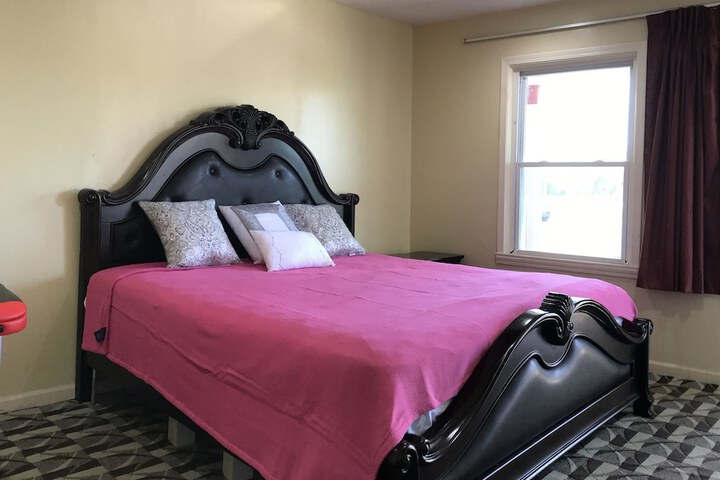 Room 14 of 27