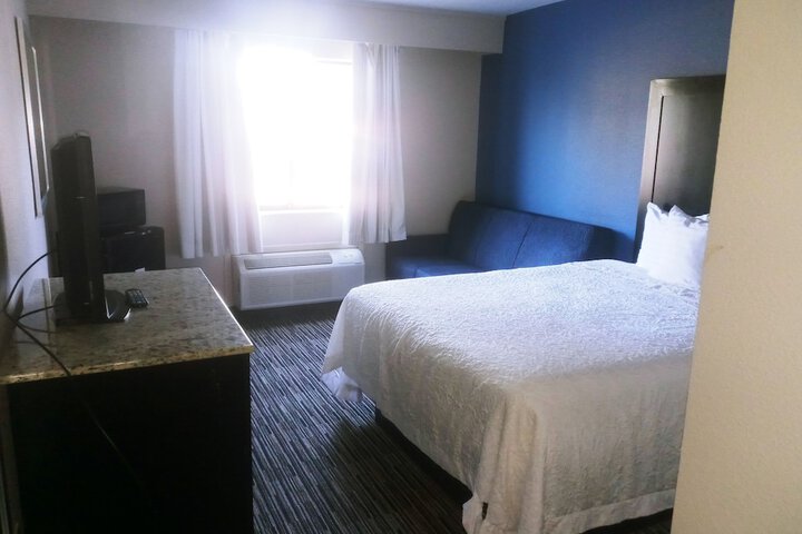 Room 8 of 21