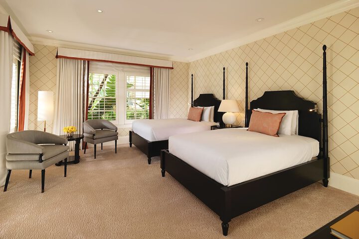 Room 28 of 235