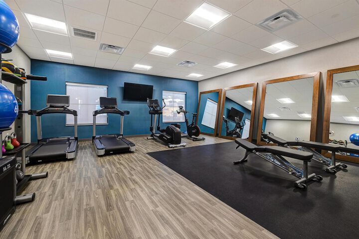 Hampton Inn & Suites Marina