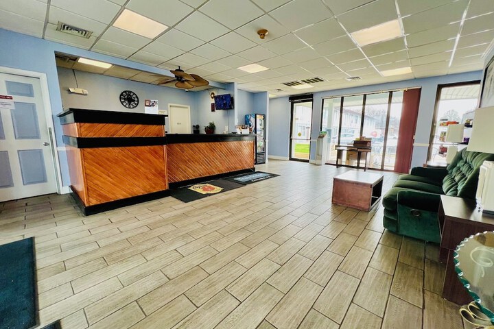 Hotel Interior 5 of 17