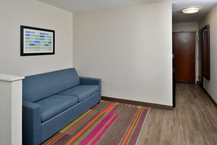 Holiday Inn Express & Suites Carthage by IHG