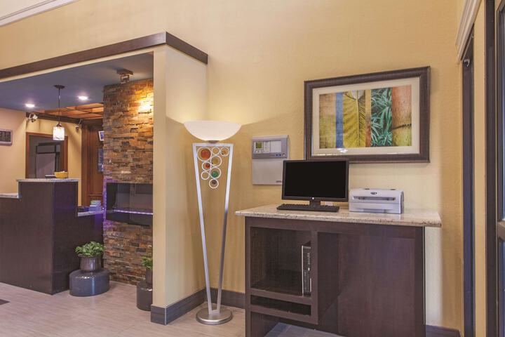 Business Center 25 of 25